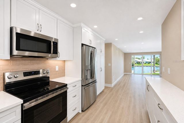 4857 INDEPENDENCE DRIVE, Bradenton, FL 34210