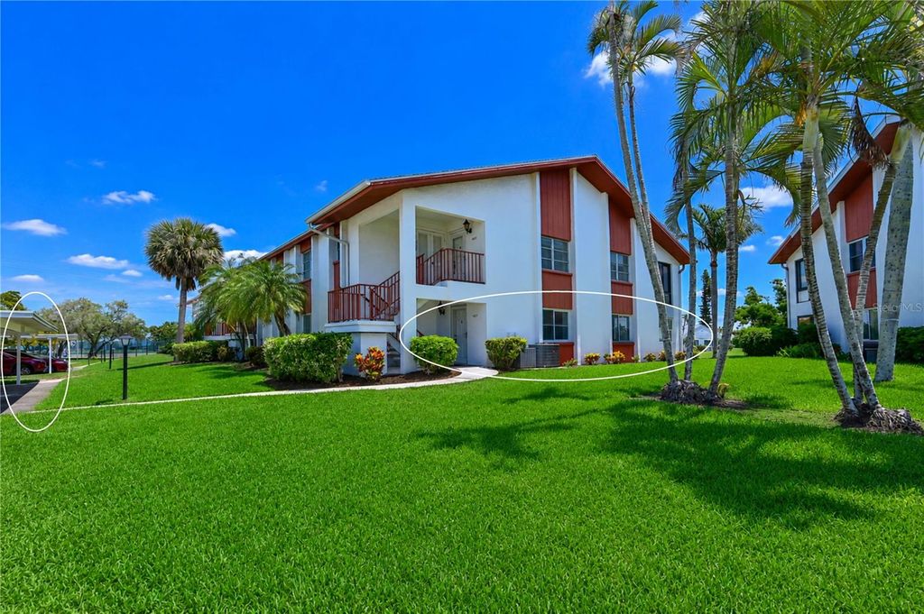 Image 2 of property listing at 4857 INDEPENDENCE DRIVE, Bradenton, FL 34210