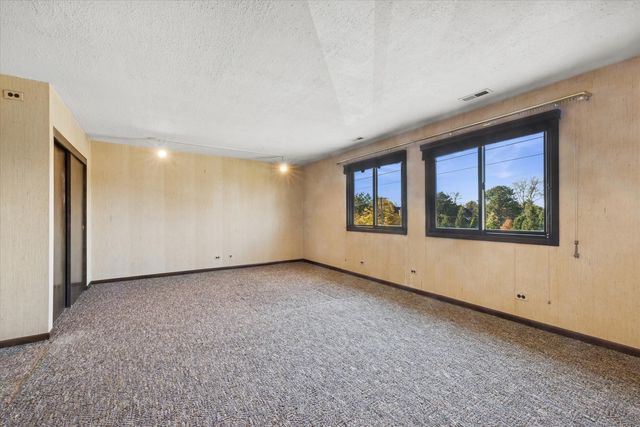 7990 Garfield Avenue 14-3, Burr Ridge, IL 60527