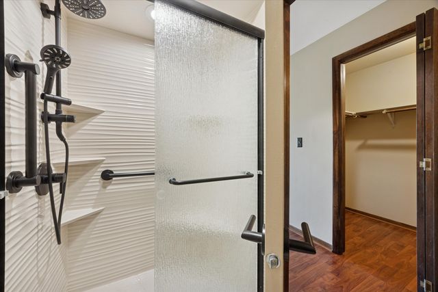 7990 Garfield Avenue 14-3, Burr Ridge, IL 60527