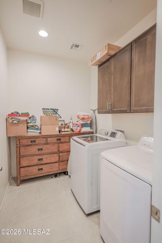 14031 E Golden Oaks Road, Vail, AZ 85641