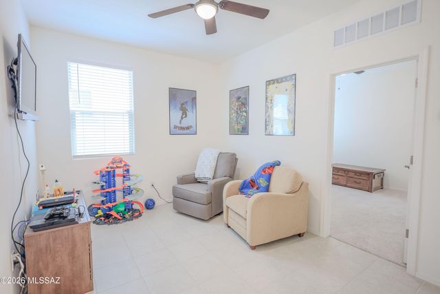 14031 E Golden Oaks Road, Vail, AZ 85641