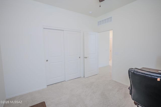 14031 E Golden Oaks Road, Vail, AZ 85641