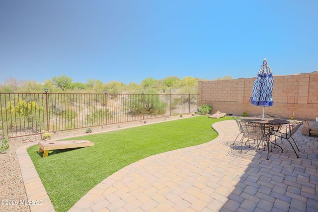 14031 E Golden Oaks Road, Vail, AZ 85641