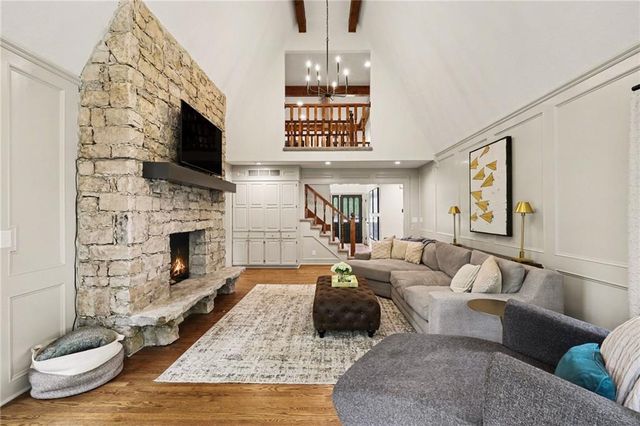 3416 W 123 Street, Leawood, KS 66209