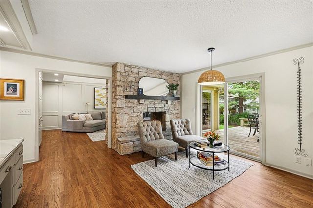 3416 W 123 Street, Leawood, KS 66209