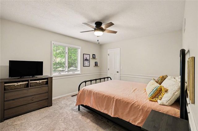 3416 W 123 Street, Leawood, KS 66209