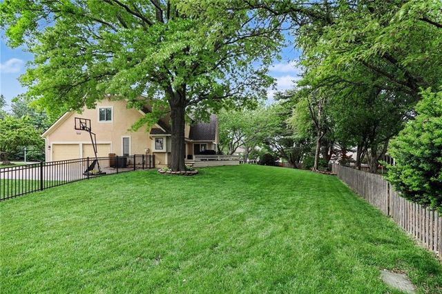 3416 W 123 Street, Leawood, KS 66209