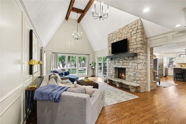 3416 W 123 Street, Leawood, KS 66209