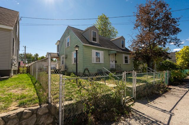 625 Green Street, Manchester, NH 03103