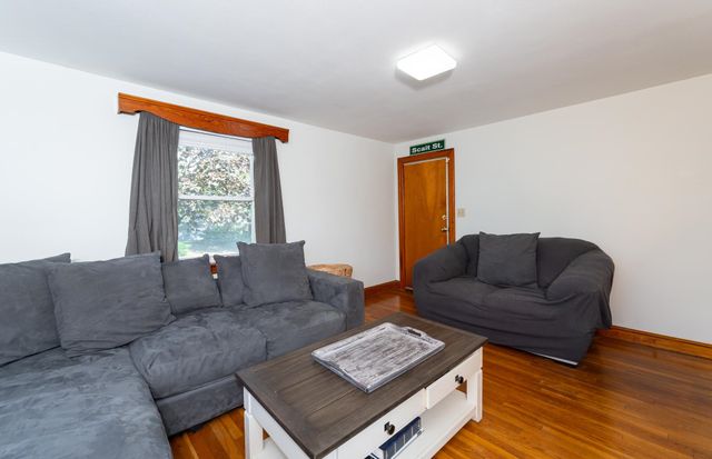 625 Green Street, Manchester, NH 03103