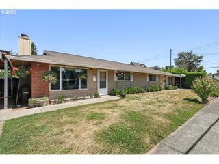 965 Ne 4TH St, Gresham, OR 97030