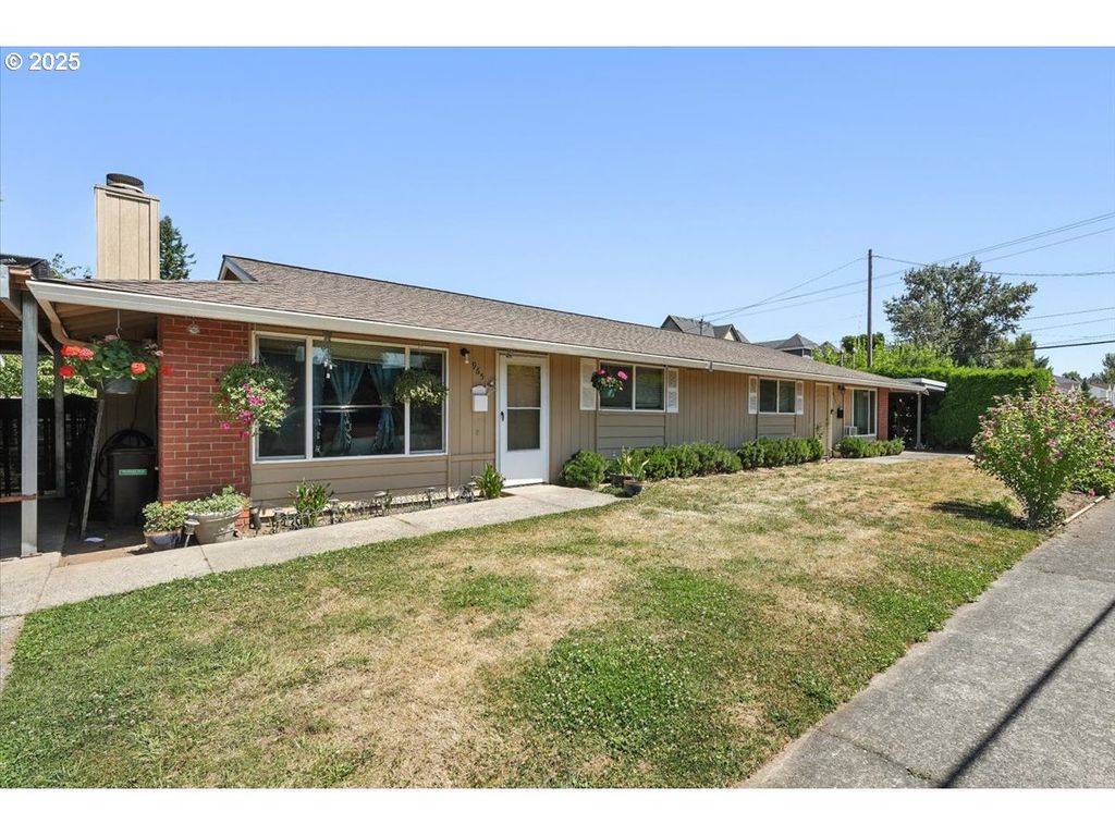 965 Ne 4TH St, Gresham, OR 97030