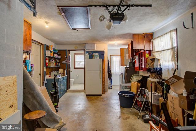 902 PERRY RD, Lititz, PA 17543