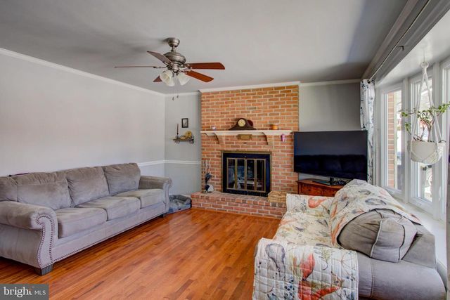 902 PERRY RD, Lititz, PA 17543