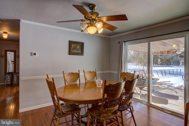 902 PERRY RD, Lititz, PA 17543