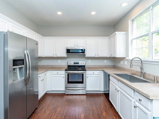 1029 CASTLEMAINE DRIVE, Birmingham, AL 35226