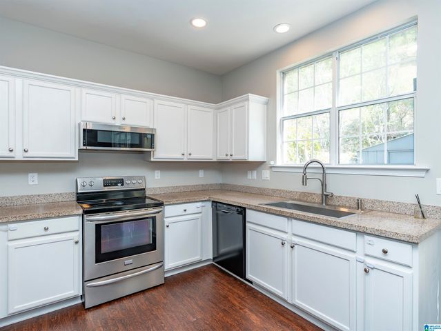 1029 CASTLEMAINE DRIVE, Birmingham, AL 35226