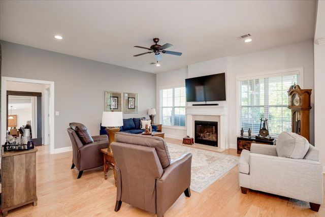 195 Pink Dogwood Circle, Aiken, SC 29803