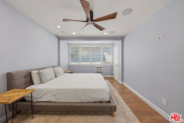 5232 Corteen Place 20, Los Angeles, CA 91607