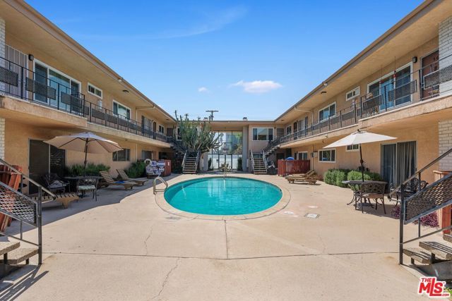 5232 Corteen Place 20, Los Angeles, CA 91607