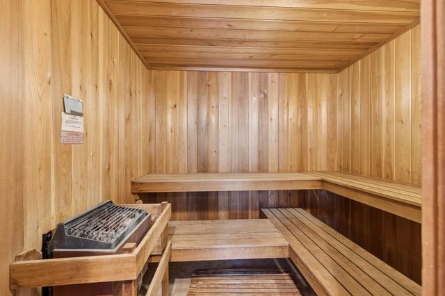 10 Windsor Court 311, New Brighton, MN 55112