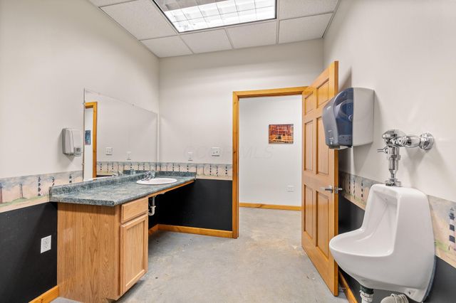 9500 Harding Highway E, Galion, OH 44833