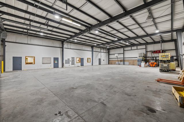 9500 Harding Highway E, Galion, OH 44833