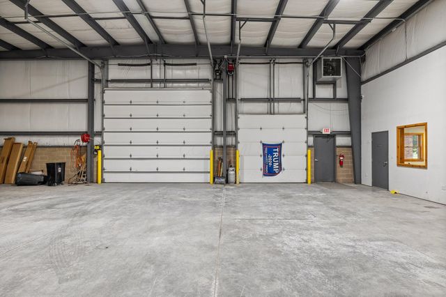 9500 Harding Highway E, Galion, OH 44833