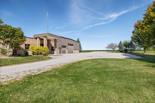 9500 Harding Highway E, Galion, OH 44833