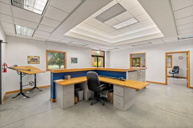 9500 Harding Highway E, Galion, OH 44833