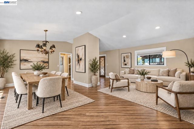 28016 Whitestone Ct, Hayward, CA 94542