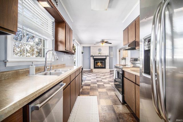 11211 Idlewood Drive, Osceola, IN 46561