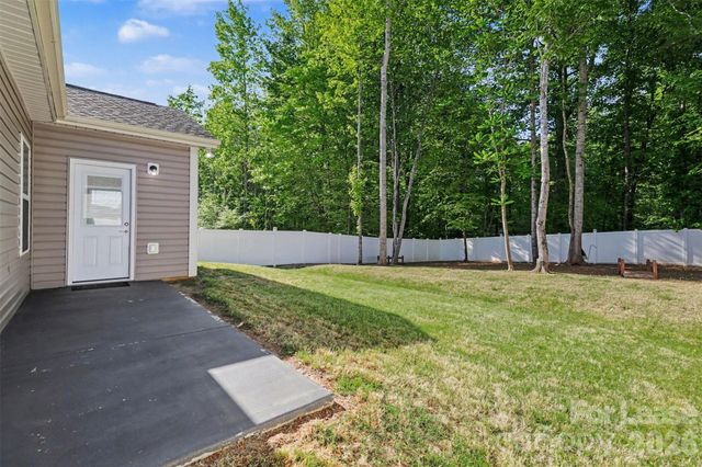 3024 Pinehills Way, Mount Holly, NC 28120