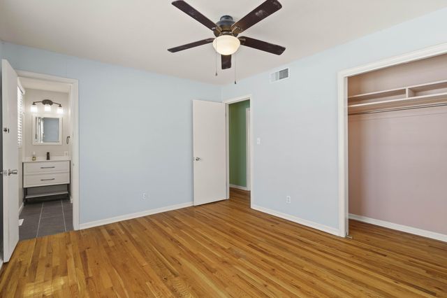 2218 BLUFF BLVD, Columbia, MO 65201