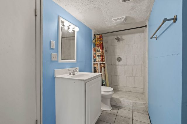 2218 BLUFF BLVD, Columbia, MO 65201