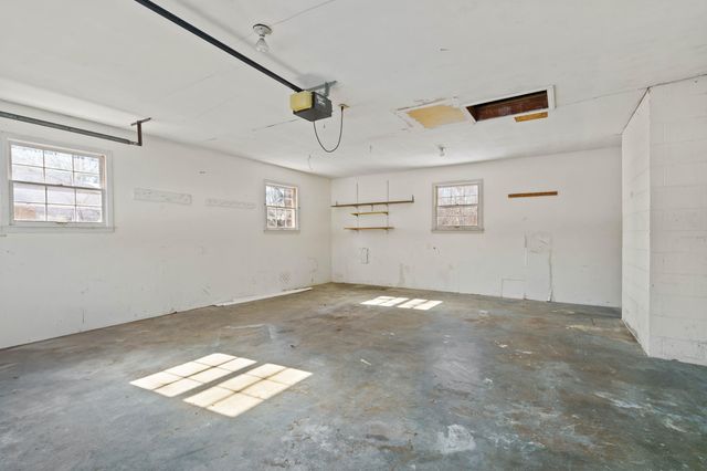 2218 BLUFF BLVD, Columbia, MO 65201