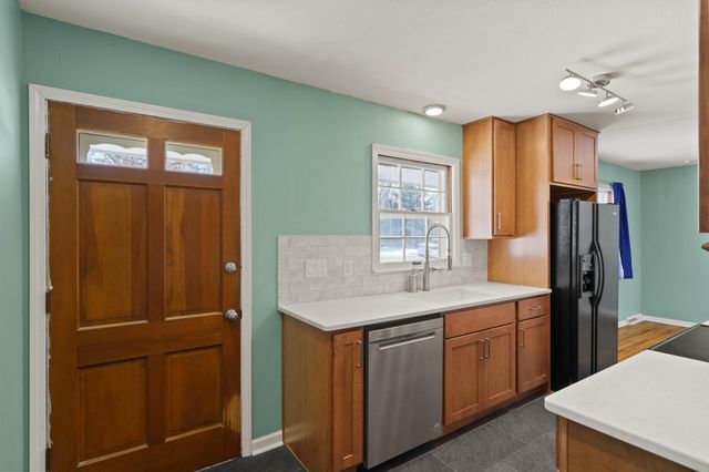 2218 BLUFF BLVD, Columbia, MO 65201