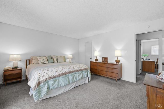 3378 Twin Oaks Dr, Napa, CA 94558