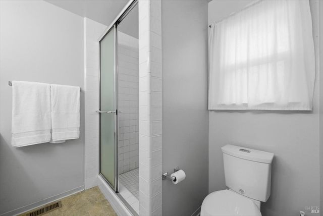 3378 Twin Oaks Dr, Napa, CA 94558