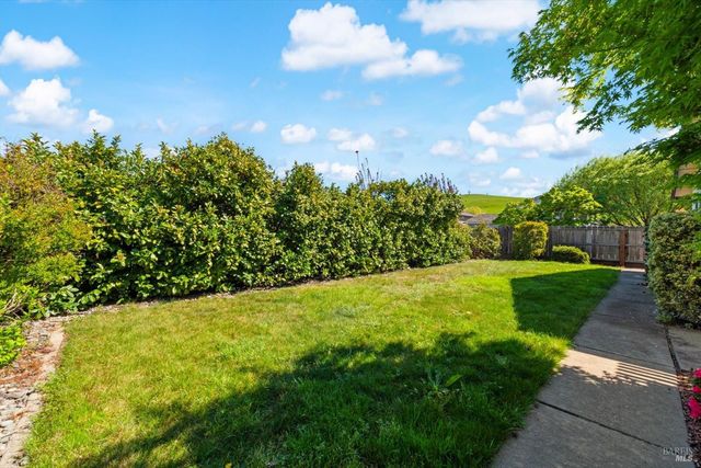 3378 Twin Oaks Dr, Napa, CA 94558