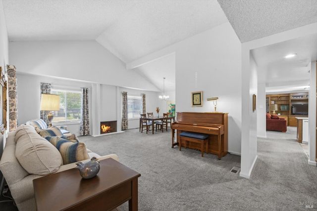 3378 Twin Oaks Dr, Napa, CA 94558