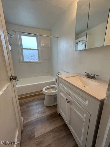 12912 Dove Avenue, Cleveland, OH 44105