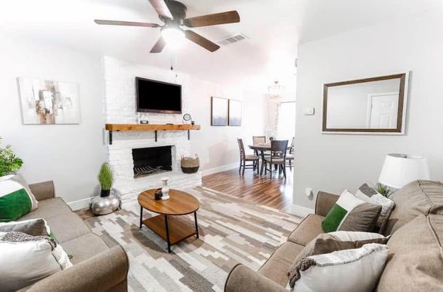 200 Laurel DR A, Round Rock, TX 78664