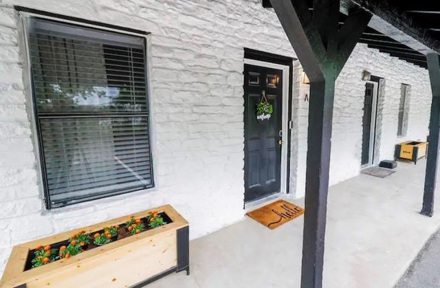 200 Laurel DR A, Round Rock, TX 78664