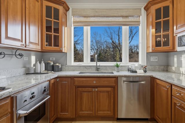 11361 W Plainfield Road, Indian Head Park, IL 60525