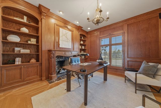 11361 W Plainfield Road, Indian Head Park, IL 60525