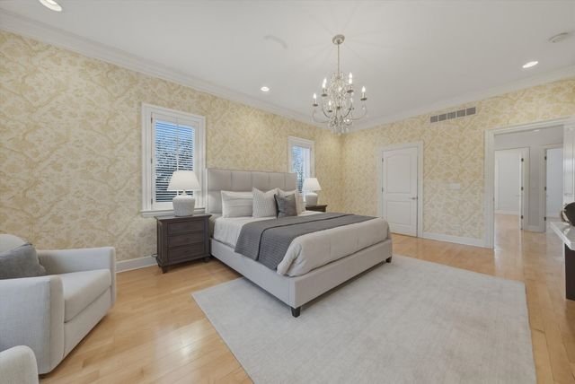 11361 W Plainfield Road, Indian Head Park, IL 60525