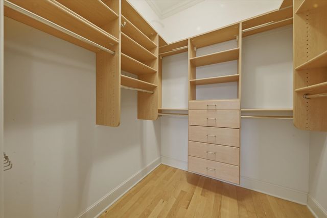 11361 W Plainfield Road, Indian Head Park, IL 60525