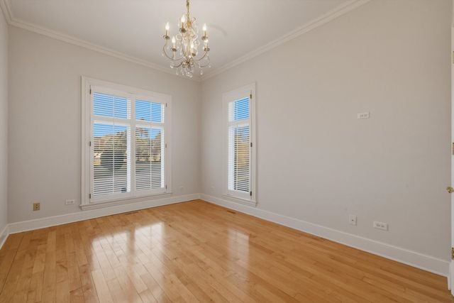 11361 W Plainfield Road, Indian Head Park, IL 60525